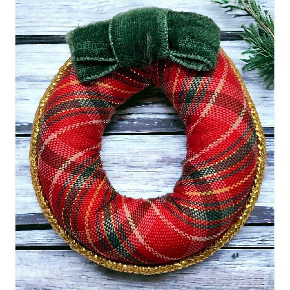 Vintage Avon Christmas Wreath Brooch Pin Red Plaid Gold Trim Green Bow